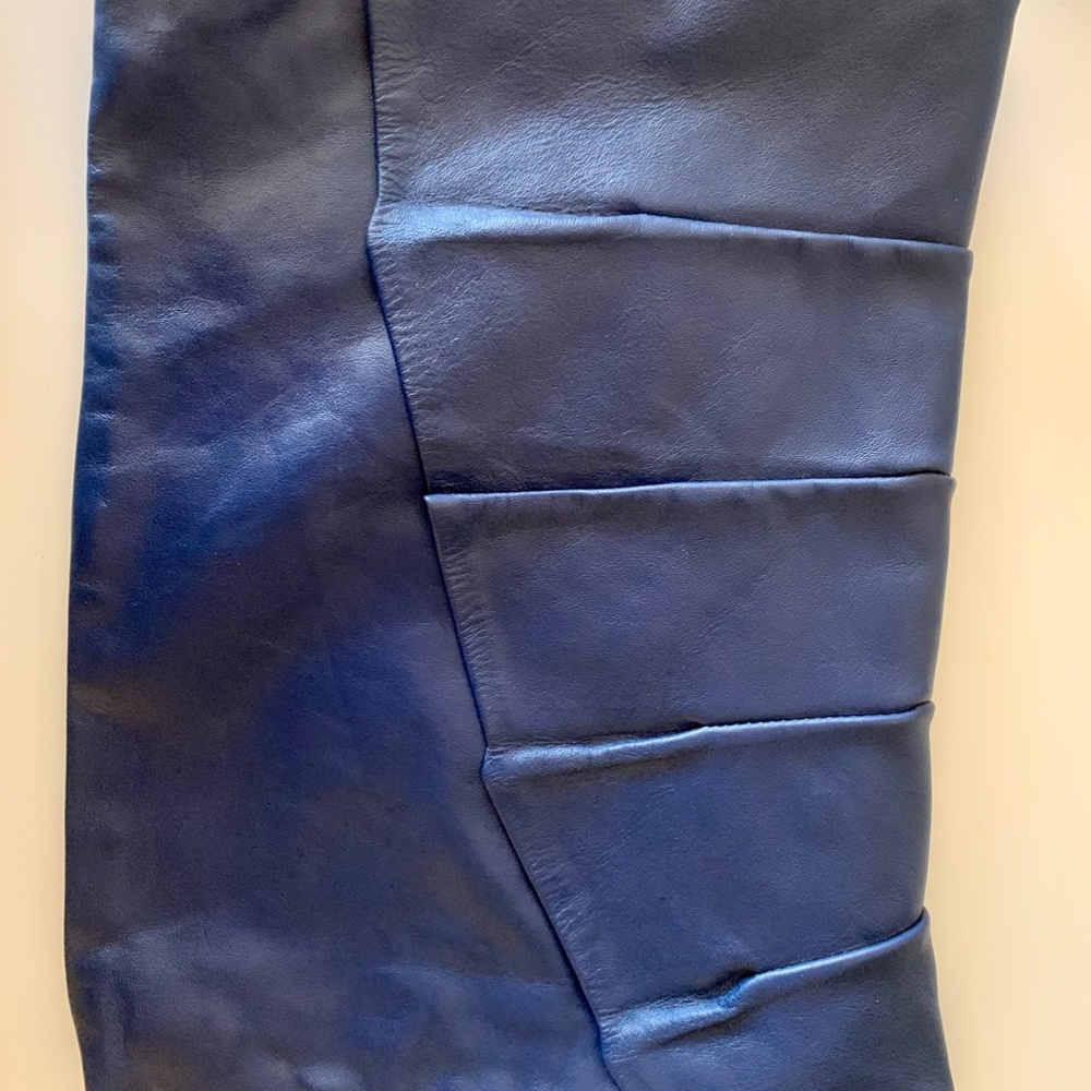 Vintage '80's - Asymmetrical Flap Leather Clutch